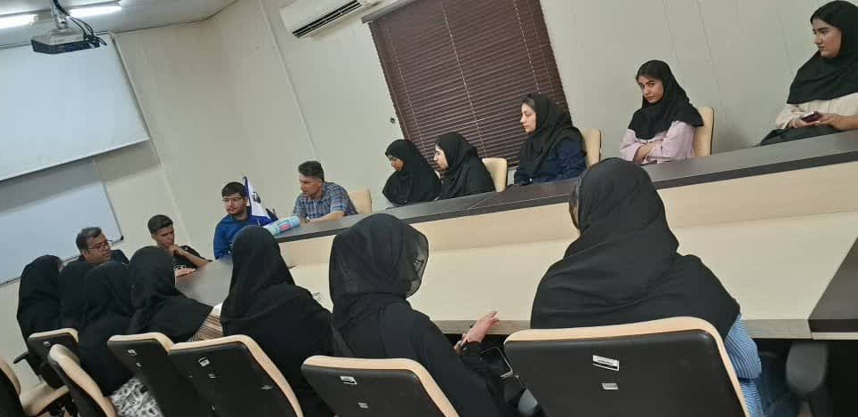 بازدید علمی دانشجویان روانشناسی از مرکز مشاوره آموزش و پرورش